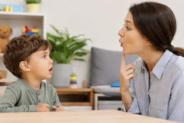 Childhood Apraxia of Speech: Early Signs, Causes, and How Speech Therapy Helps